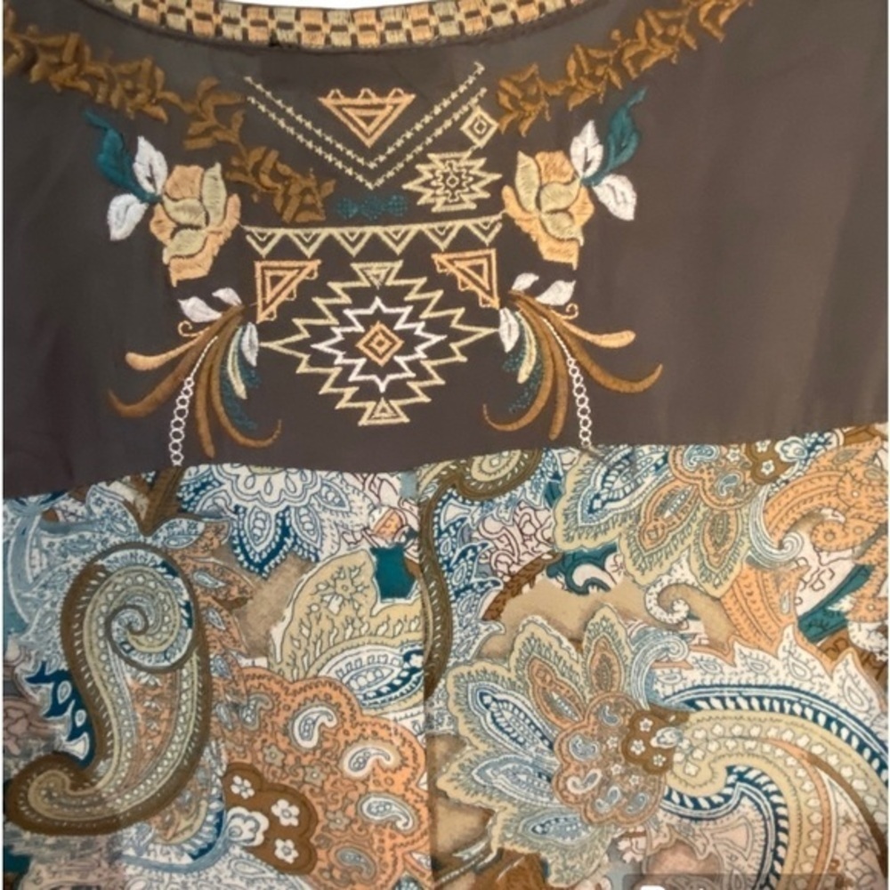 ANDREE by Unit Tunic - Picture 3 of 7
